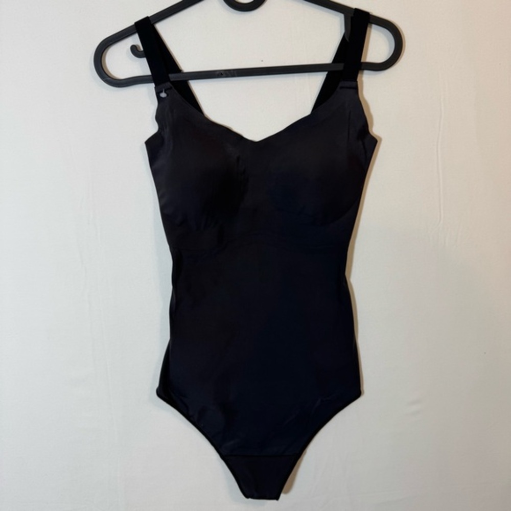 Maidenform Women’s Shapewear Bodysuit Black Cami M Stretch Compression Layering
